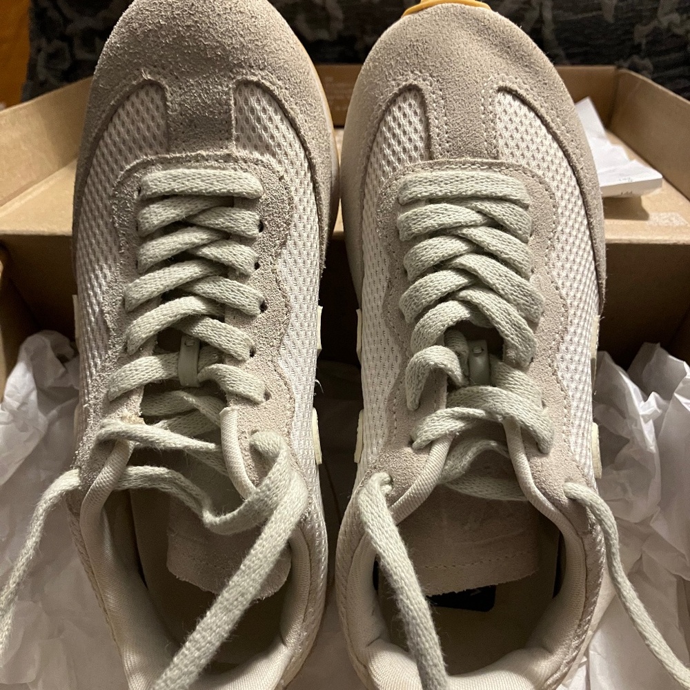 Veja Sneakers
